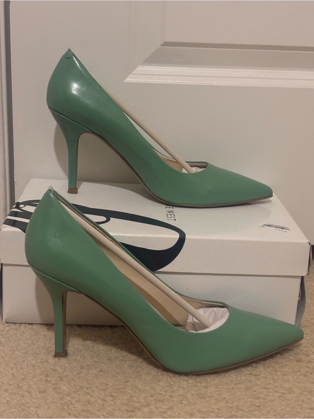 Nine West Green Pointed Toe Pumps - Picture 4 of 5